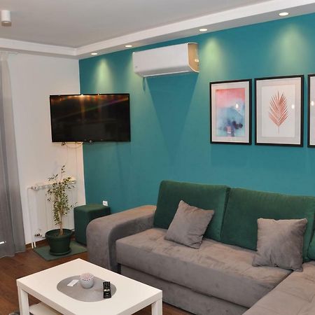 Lux Apartman Čačak Zewnętrze zdjęcie
