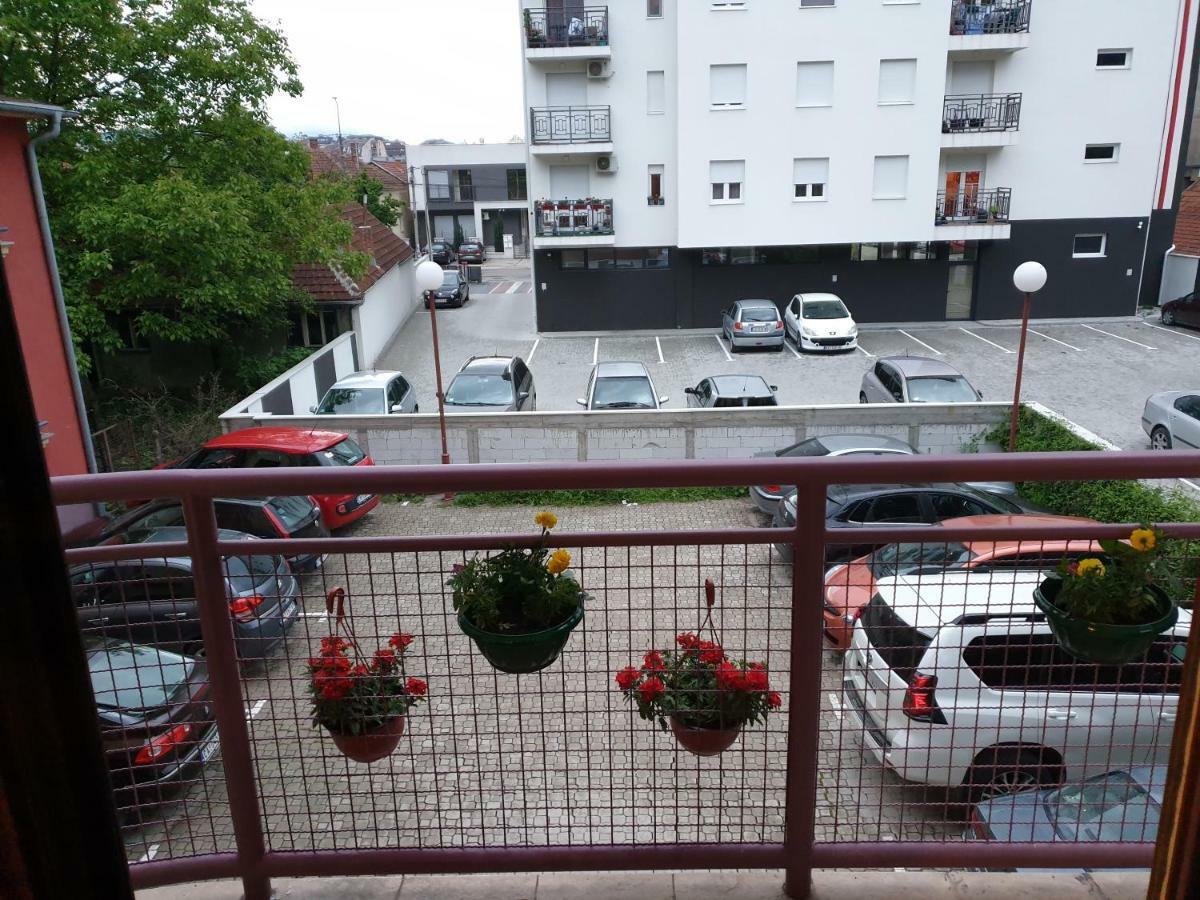Lux Apartman Čačak Zewnętrze zdjęcie