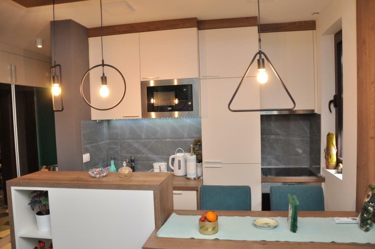 Lux Apartman Čačak Zewnętrze zdjęcie