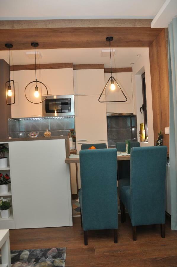 Lux Apartman Čačak Zewnętrze zdjęcie