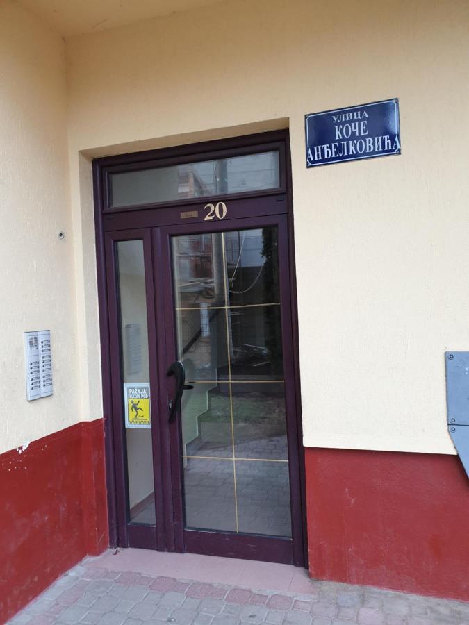 Lux Apartman Čačak Zewnętrze zdjęcie