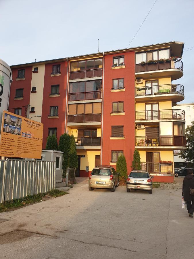 Lux Apartman Čačak Zewnętrze zdjęcie