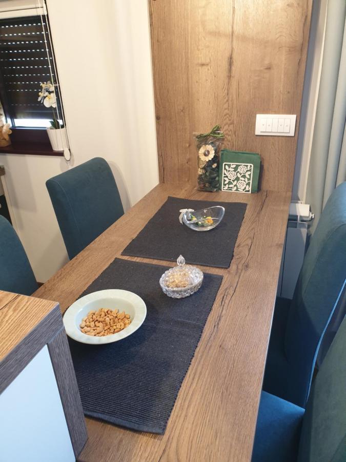 Lux Apartman Čačak Zewnętrze zdjęcie